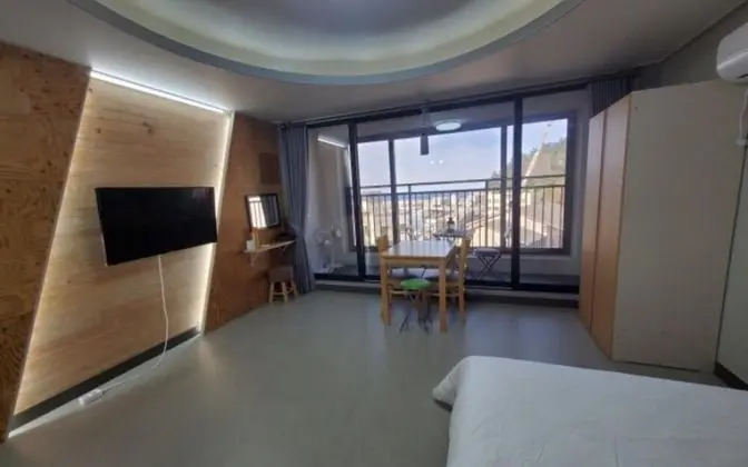 Oda (Room 201 (Ocean View))