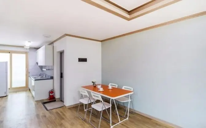 Oda (Room 201 (6/8 person ondol))