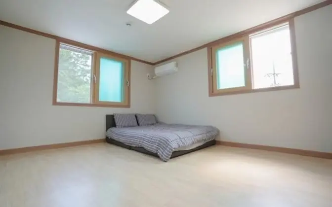 Oda (Room 201)