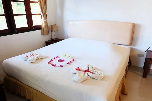 2 Bedrooms Bungalow