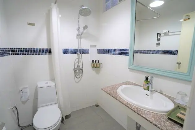Budget Rear Side Room