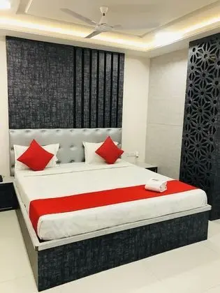Luxury Oda