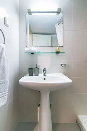 Üç Kişilik Oda