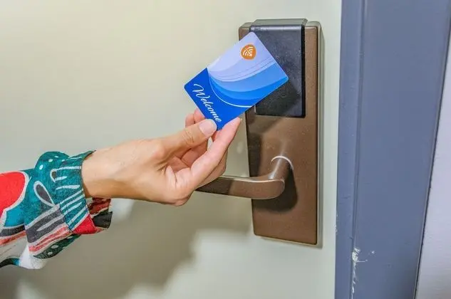 Premium Tek Büyük Yataklı Oda, 1 Büyük (Queen) Boy Yatak, Özel Banyo, Avlu