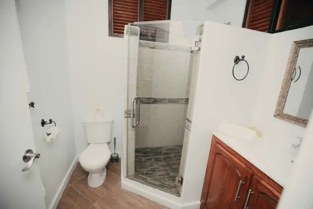 Standard Oda, Tepe Manzaralı (Escape)