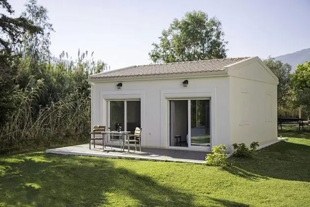 Ianos Garden Suite