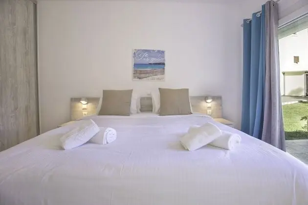 Ianos Garden Suite