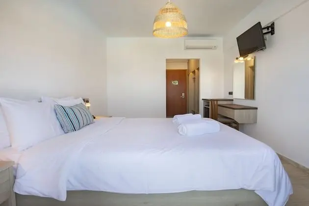 Twin or double STANDARD room with Sea view