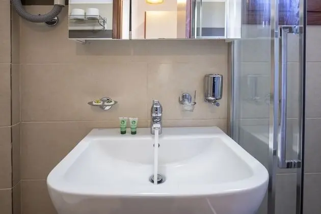 Twin or double STANDARD room with Sea view