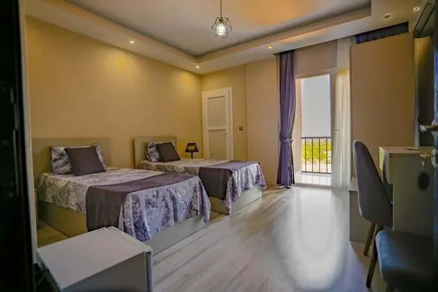 Twin, Şehir veya Dağ Manzaralı, Balkonlu