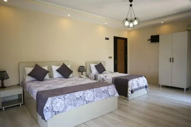Üç Kişilik Oda, Şehir veya Dağ Manzaralı, Balkonlu