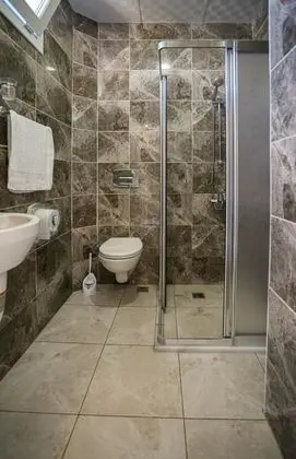 Üç Kişilik Oda, Şehir veya Dağ Manzaralı, Balkonlu