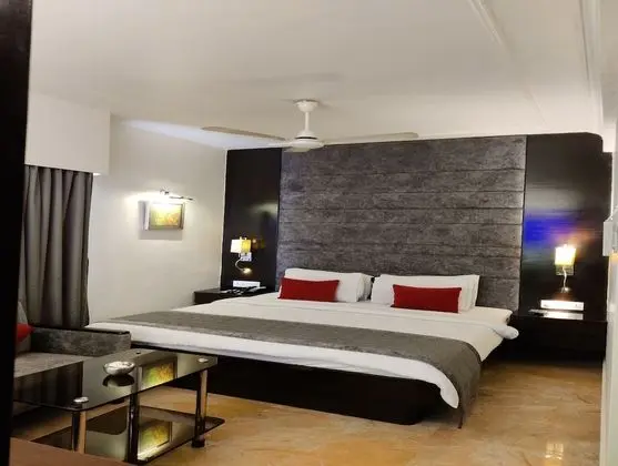 Deluxe Tek Büyük veya İki Ayrı Yataklı Oda