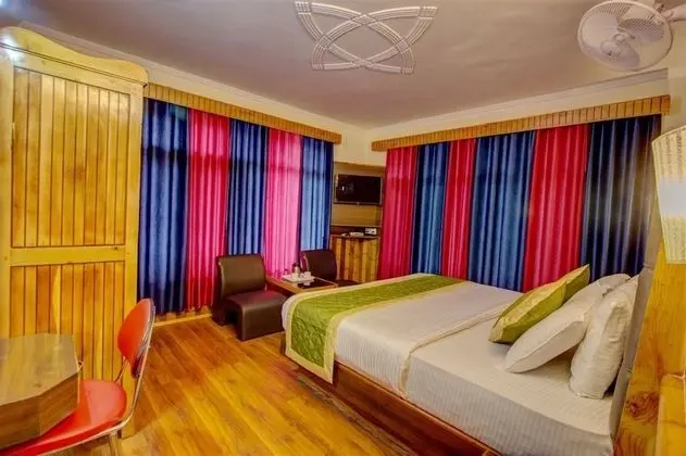 Deluxe Tek Büyük Yataklı Oda, 1 Çift Kişilik Yatak