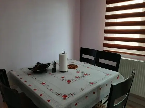 Aile Odası, Şehir Manzaralı