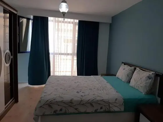 Aile Odası, Şehir Manzaralı