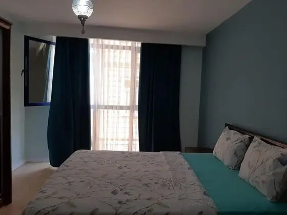 Aile Odası, Şehir Manzaralı