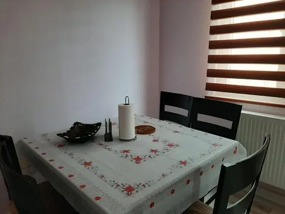 Aile Odası, Şehir Manzaralı