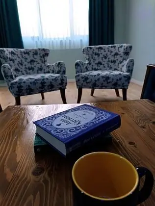 Aile Odası, Şehir Manzaralı