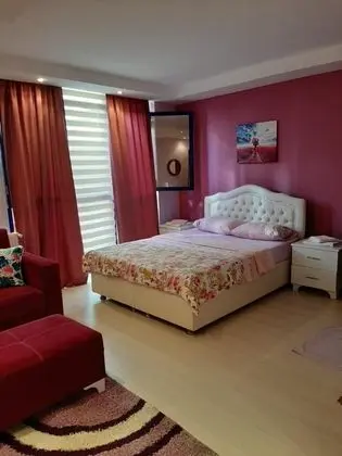 Çift Kişilik, Şehir Manzaralı