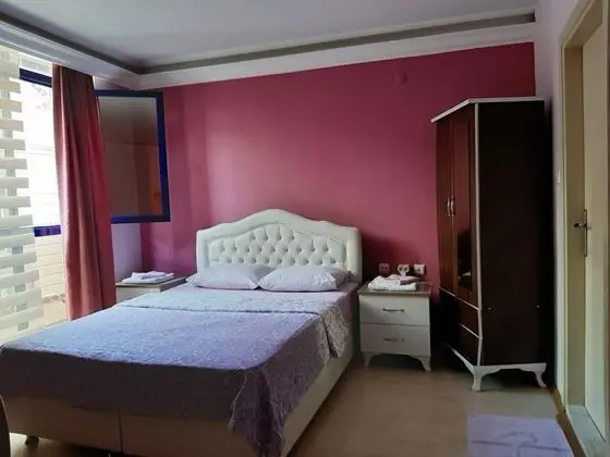 Çift Kişilik, Şehir Manzaralı