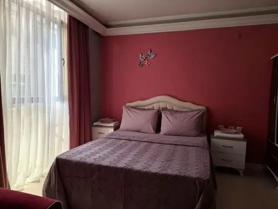 Çift Kişilik, Şehir Manzaralı