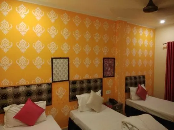 Club Üç Kişilik Oda, Sigara İçilmez