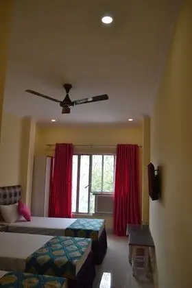 Club Üç Kişilik Oda, Sigara İçilmez