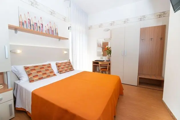 Comfort Tek Büyük veya İki Ayrı Yataklı Oda