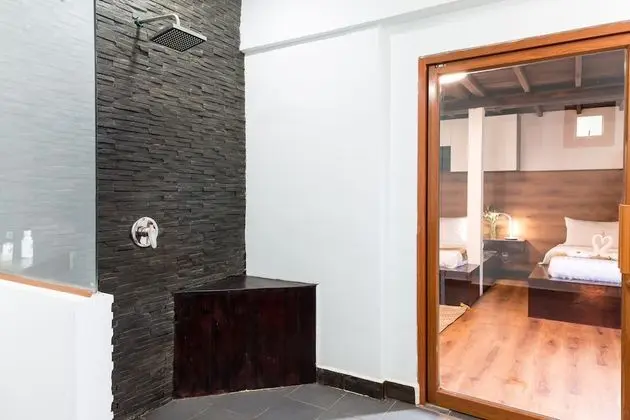 Deluxe Family Suite