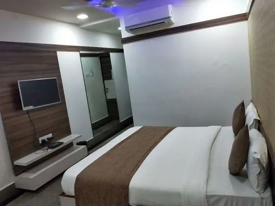 Luxury Oda