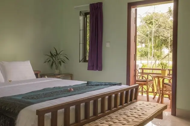 Deluxe Tek Büyük Yataklı Oda, Bahçe Manzaralı