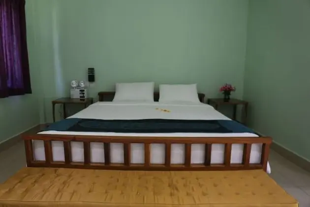 Deluxe Tek Büyük Yataklı Oda, Bahçe Manzaralı