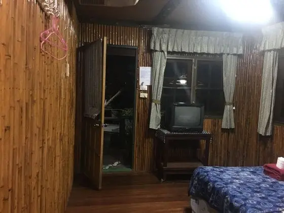 Hut Wood Bungalow