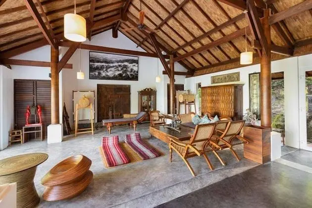 SEAVIEW POOL VILLA-CORTEZ