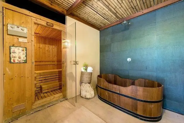 SEAVIEW POOL VILLA-CORTEZ