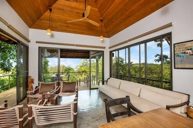 SEAVIEW POOL VILLA-TREETOP