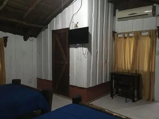 Habitacion vista a la calle planta alta