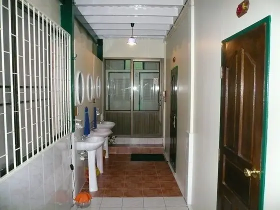 A/C Shared Bathroom