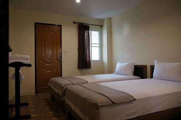 Standard Fan Room