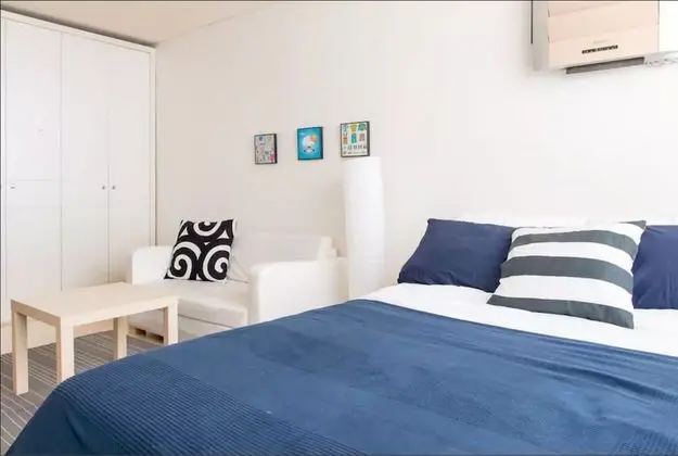 Room 1