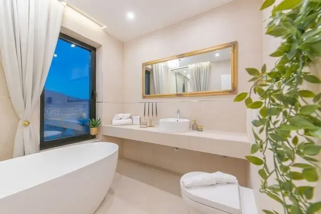 Luxury Tek Büyük Yataklı Oda