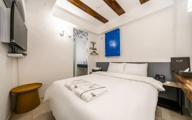 Oda (Standard room (Netflix viewing is pos)