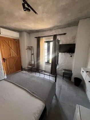 Çift Kişilik, Bahçe veya Sokak Manzaralı