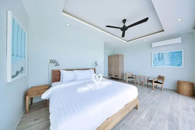 Luxury 3 Bedroom Villa with Ocean View and Private Infinity Pool