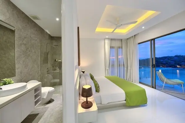 Luxury 4 Bedroom Villa with Ocean View and Private Infinity Pool