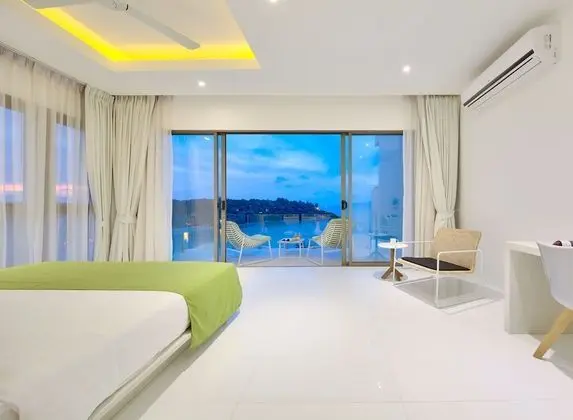 Luxury 4 Bedroom Villa with Ocean View and Private Infinity Pool