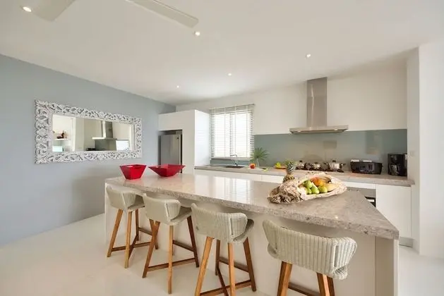 Luxury 4 Bedroom Villa with Ocean View and Private Infinity Pool