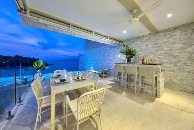 Luxury 4 Bedroom Villa with Ocean View and Private Infinity Pool