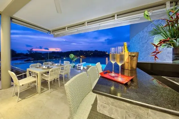 Luxury 4 Bedroom Villa with Ocean View and Private Infinity Pool